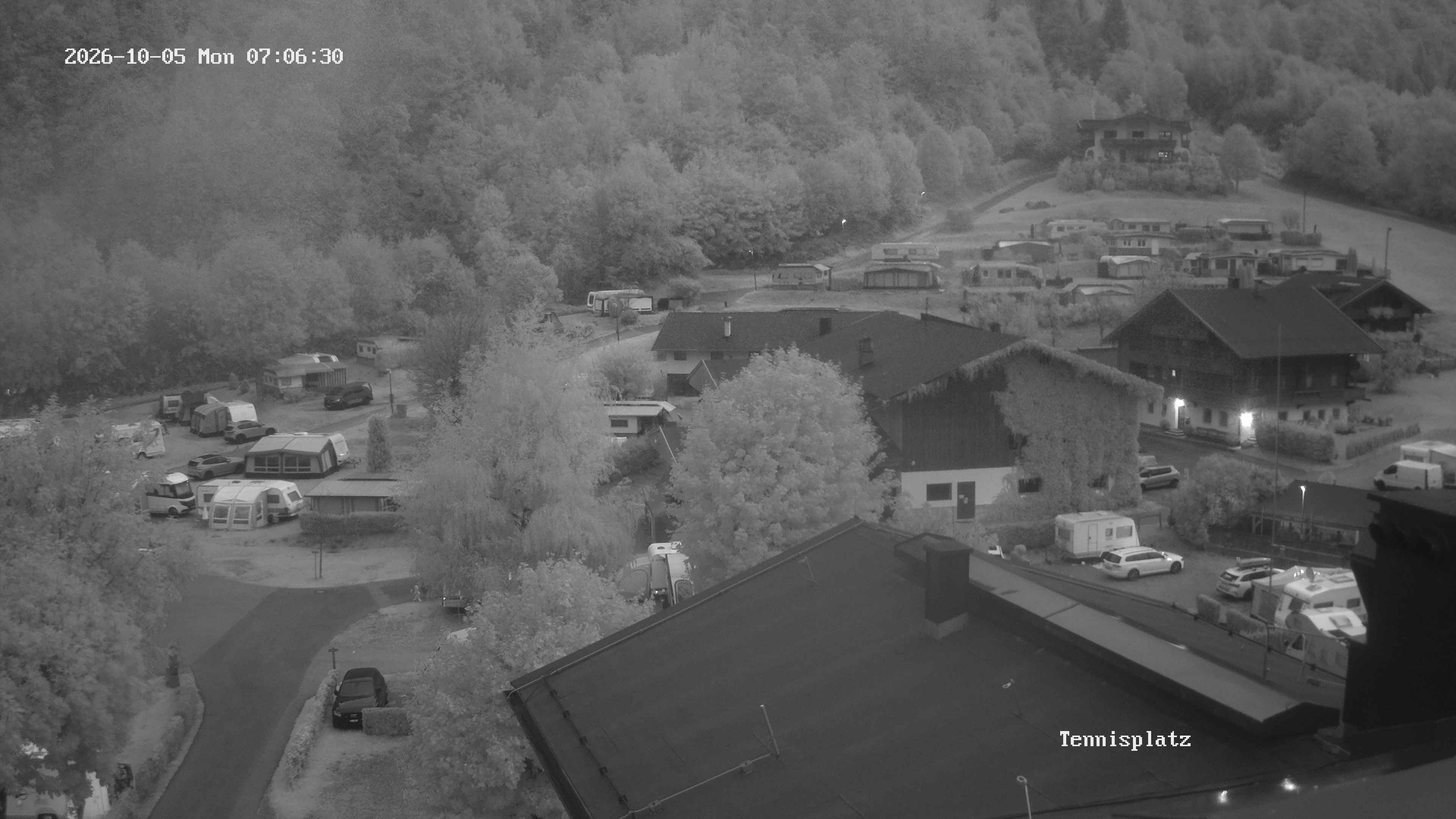 Archived image Webcam Camping Aufenfeld - View Wiesenhof