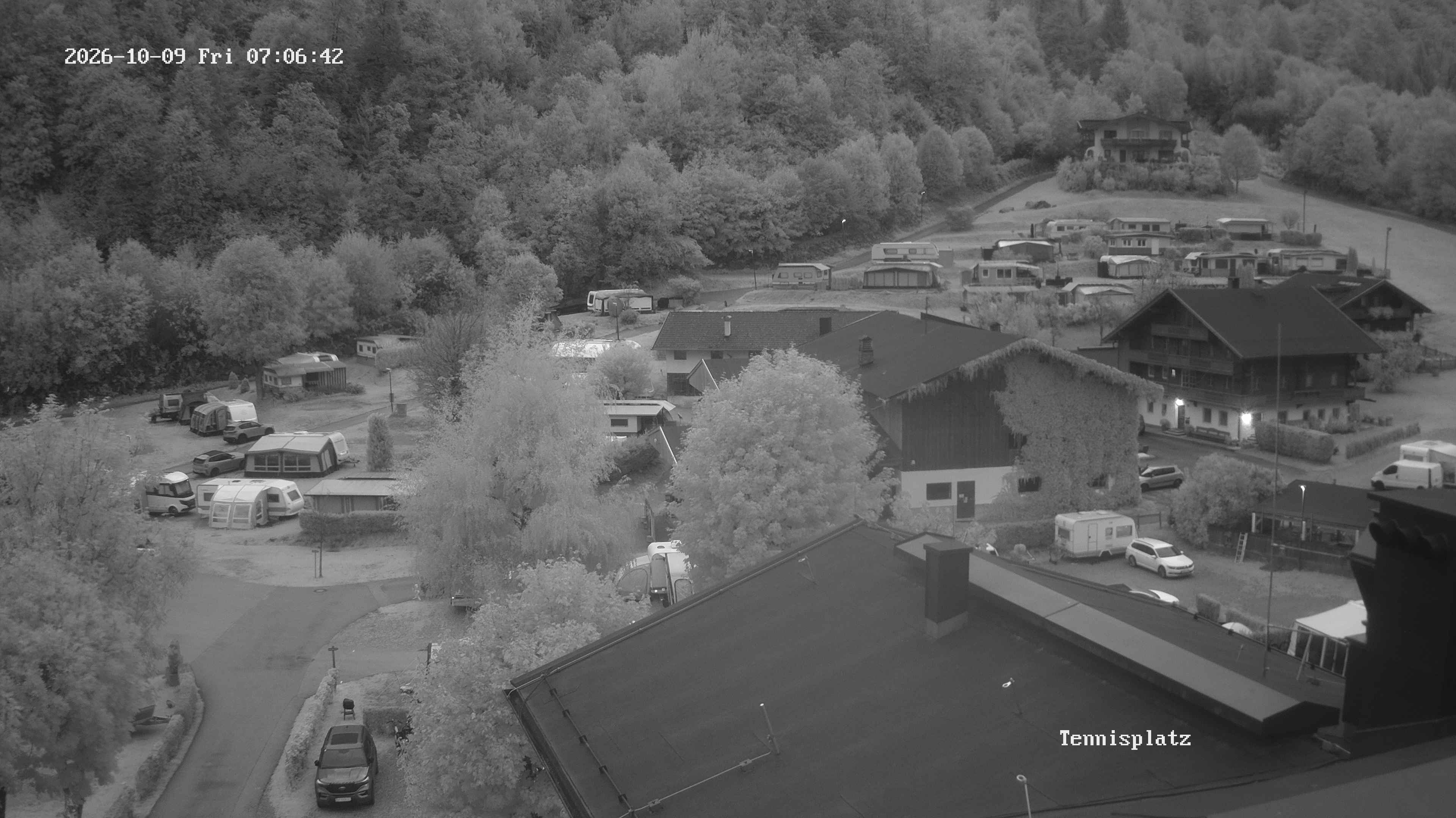 Archived image Webcam Camping Aufenfeld - View Wiesenhof