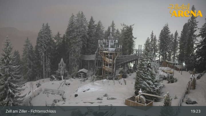 Archiv Foto Webcam Fichtenschloss Zell am Ziller