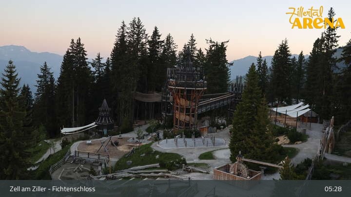 Archiv Foto Webcam Fichtenschloss Zell am Ziller