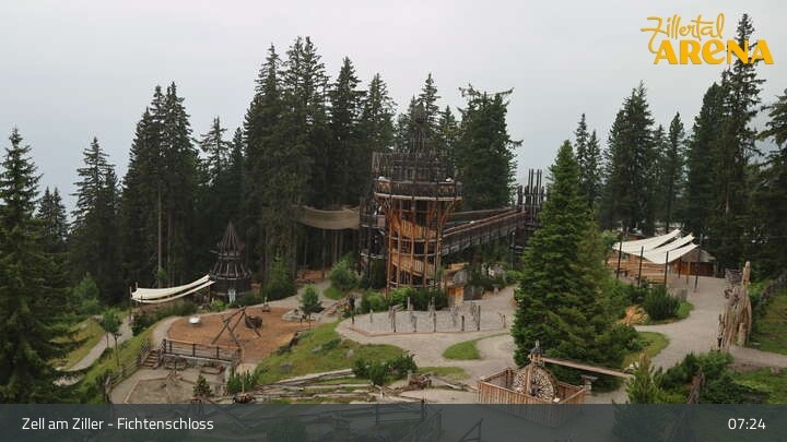 Archiv Foto Webcam Fichtenschloss Zell am Ziller