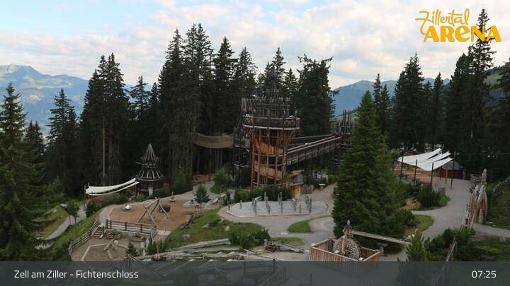 Archiv Foto Webcam Fichtenschloss Zell am Ziller