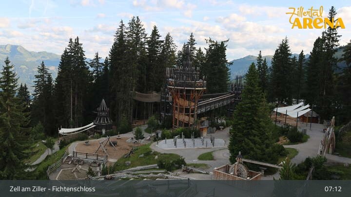 Archiv Foto Webcam Fichtenschloss Zell am Ziller