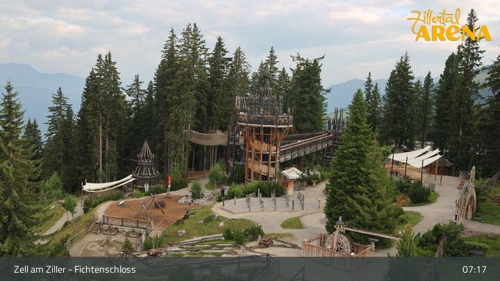 Archiv Foto Webcam Fichtenschloss Zell am Ziller