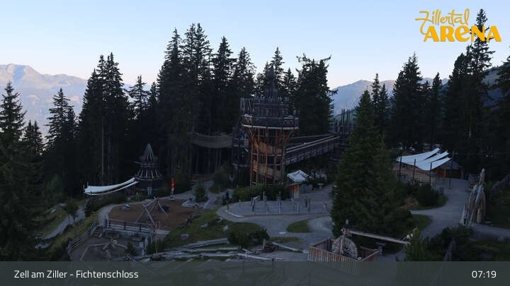 Archiv Foto Webcam Fichtenschloss Zell am Ziller