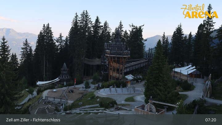 Archiv Foto Webcam Fichtenschloss Zell am Ziller