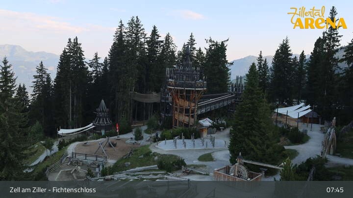 Archiv Foto Webcam Fichtenschloss Zell am Ziller