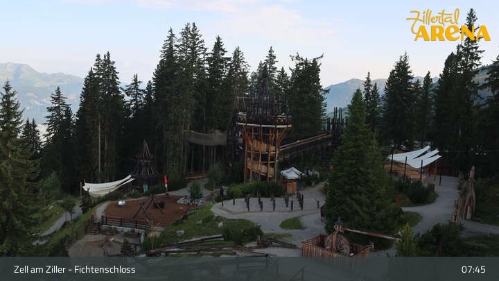Archiv Foto Webcam Fichtenschloss Zell am Ziller