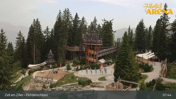 Archiv Foto Webcam Fichtenschloss Zell am Ziller