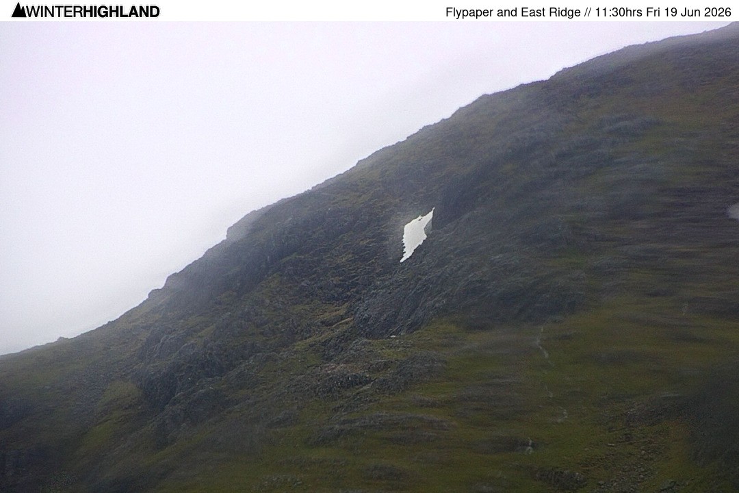 Archived image Webcam Glencoe Mountain - Scotland - Flypaper and East Ridge
