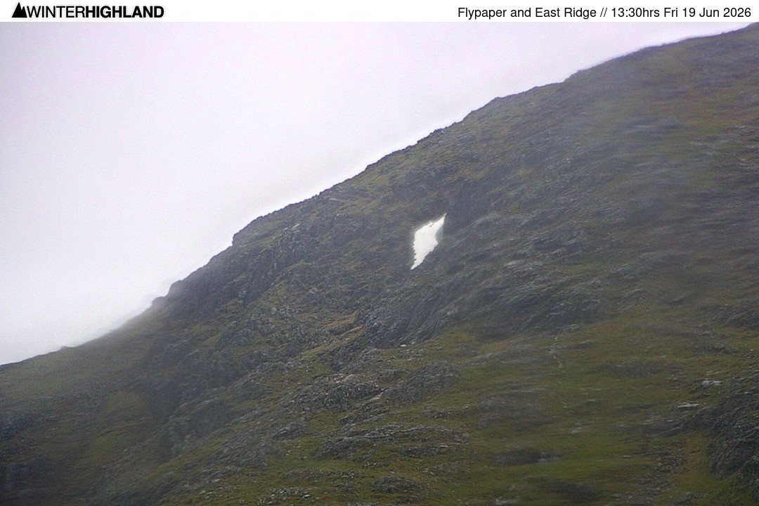 Archived image Webcam Glencoe Mountain - Scotland - Flypaper and East Ridge