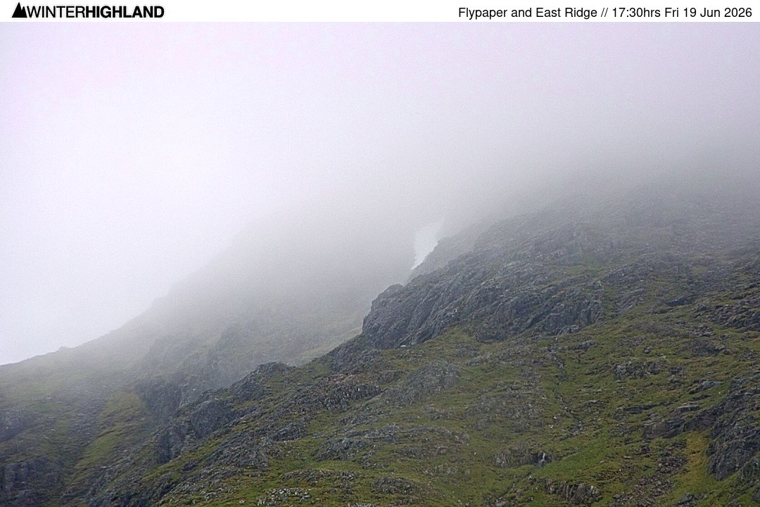 Archived image Webcam Glencoe Mountain - Scotland - Flypaper and East Ridge