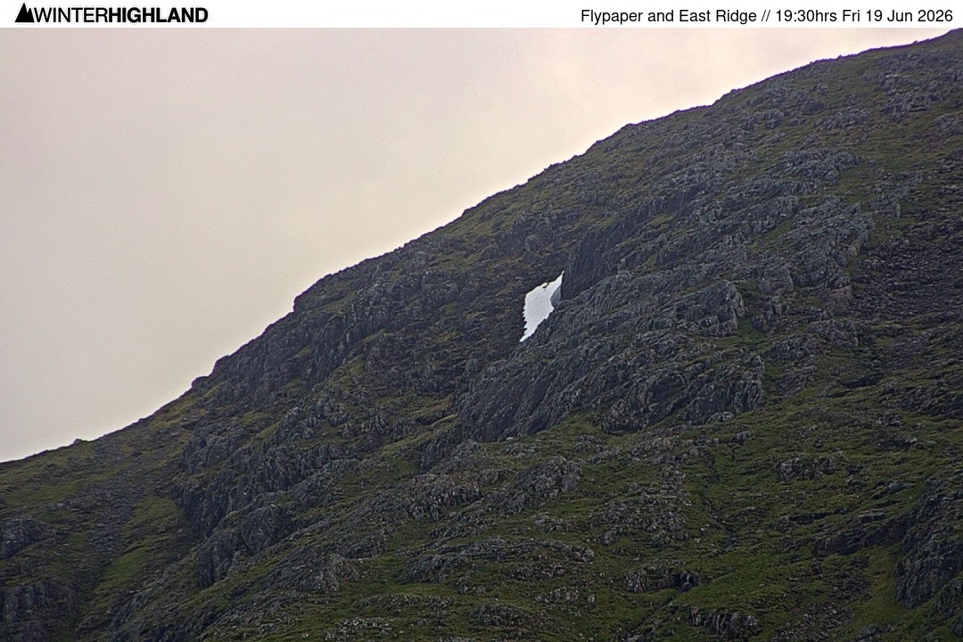 Archived image Webcam Glencoe Mountain - Scotland - Flypaper and East Ridge