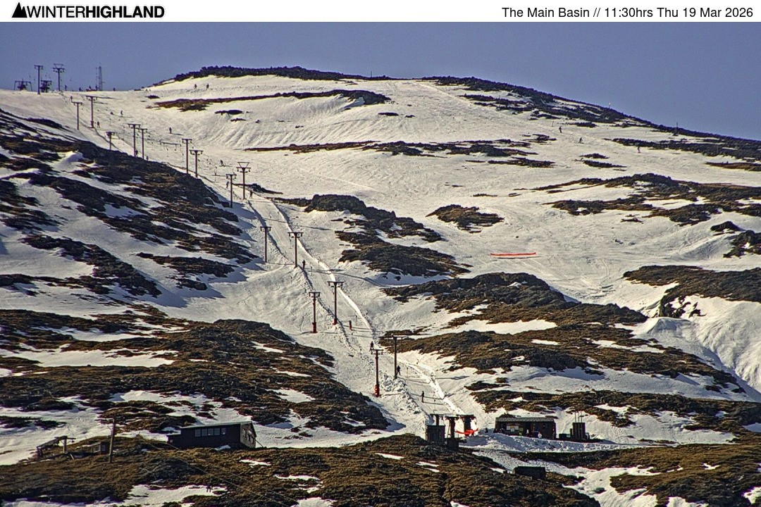 Archiv Foto Webcam Glencoe Mountain - Blick auf den Skilift