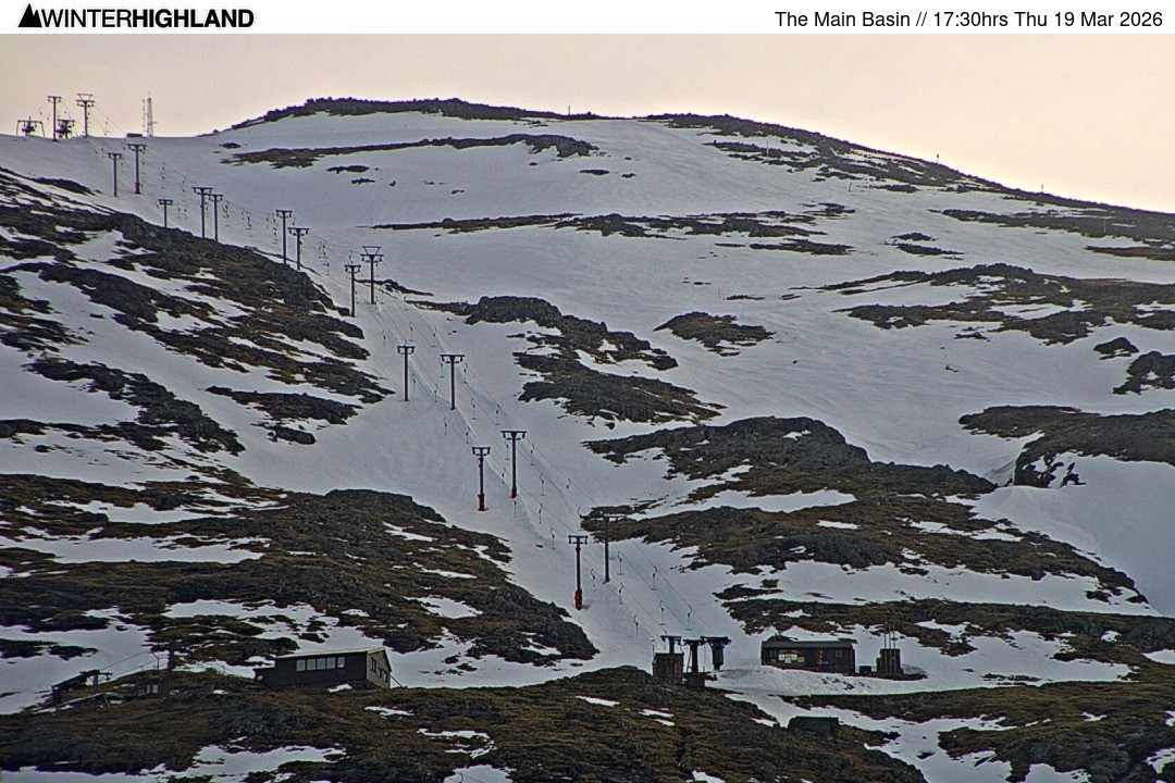 Archiv Foto Webcam Glencoe Mountain - Blick auf den Skilift