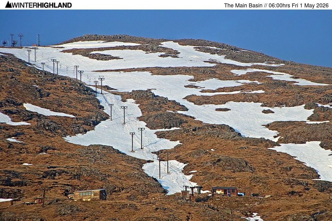 Archived image Webcam Glencoe Mountain - View of the ski lift