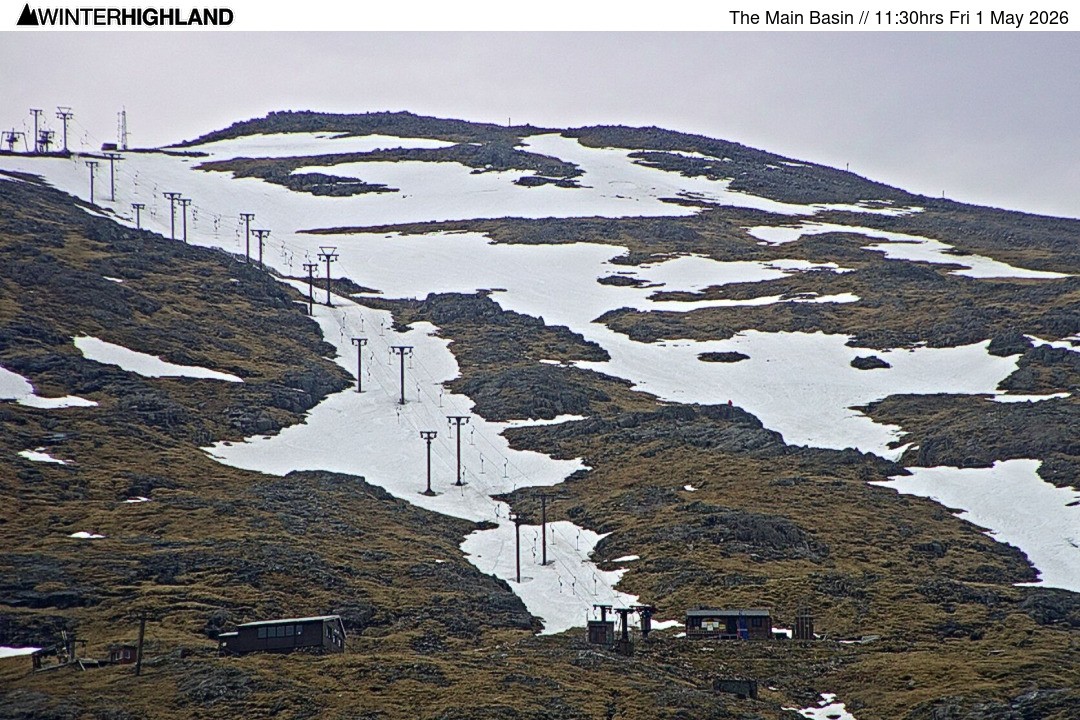 Archived image Webcam Glencoe Mountain - View of the ski lift