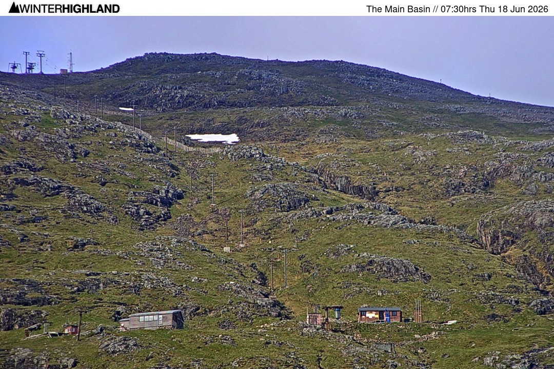 Archived image Webcam Glencoe Mountain - View of the ski lift