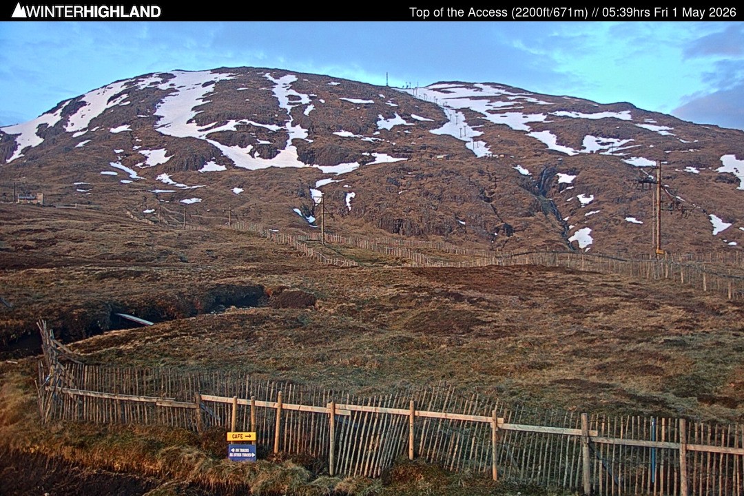 Archived image Webcam Glencoe Mountain - Scotland - Chairlift