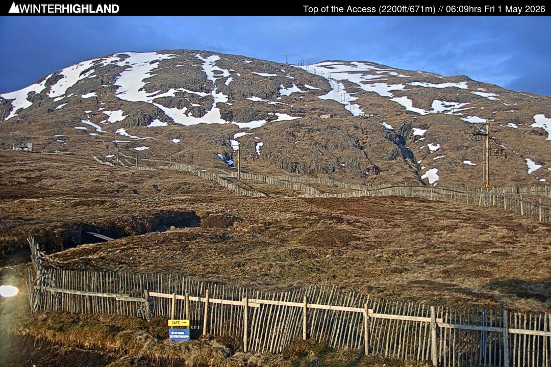 Archived image Webcam Glencoe Mountain - Scotland - Chairlift