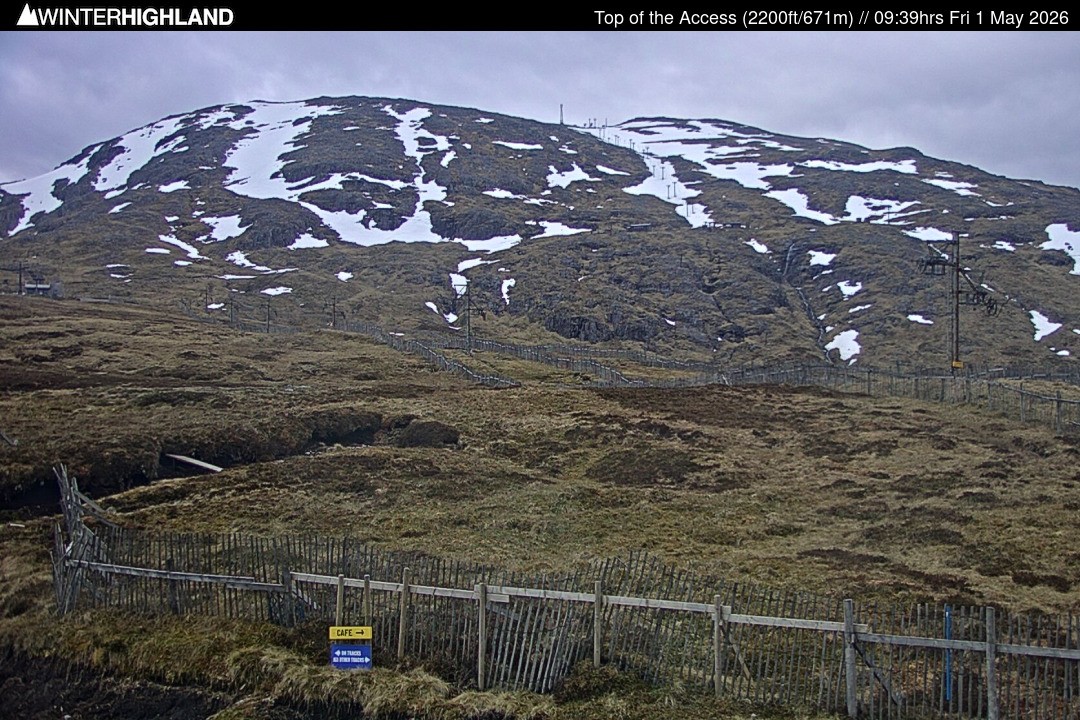 Archived image Webcam Glencoe Mountain - Scotland - Chairlift