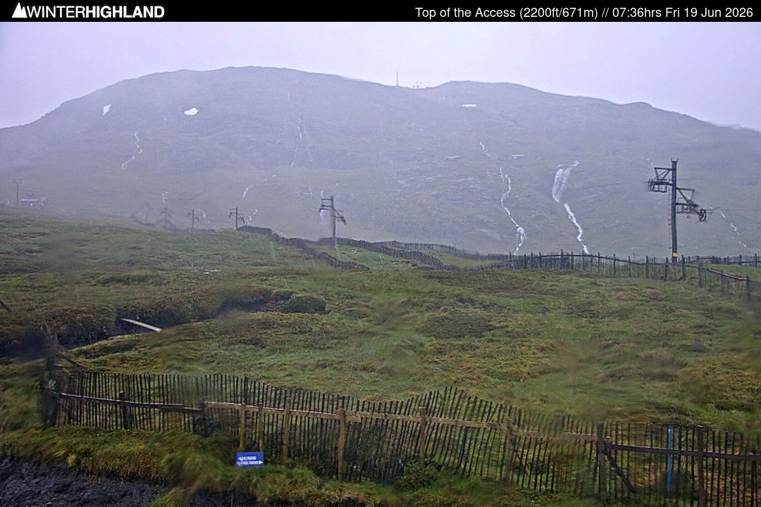 Archived image Webcam Glencoe Mountain - Scotland - Chairlift