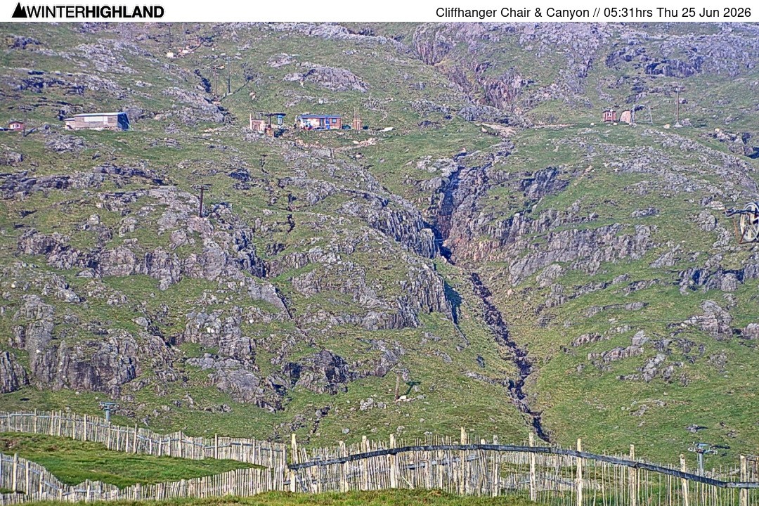 Archived image Webcam Glencoe Mountain - Cliffhanger Chairlift