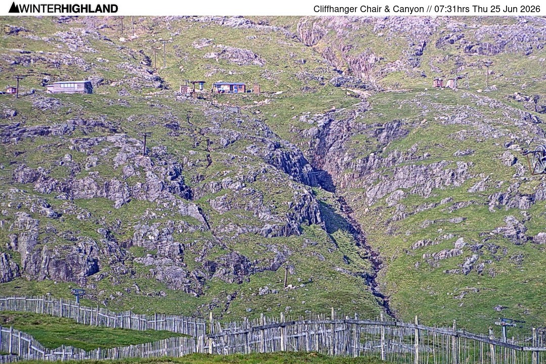 Archived image Webcam Glencoe Mountain - Cliffhanger Chairlift