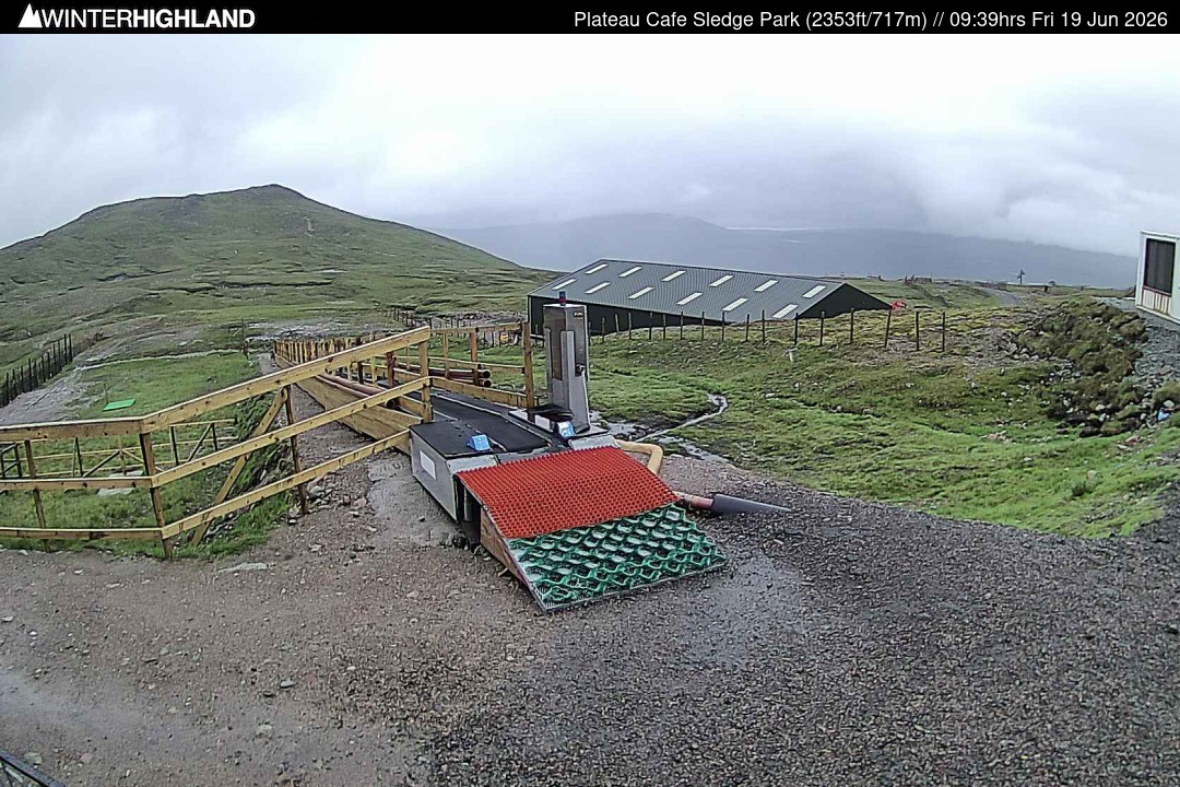 Archived image Webcam Glencoe Mountain (Scotland) - Plateau Cafe