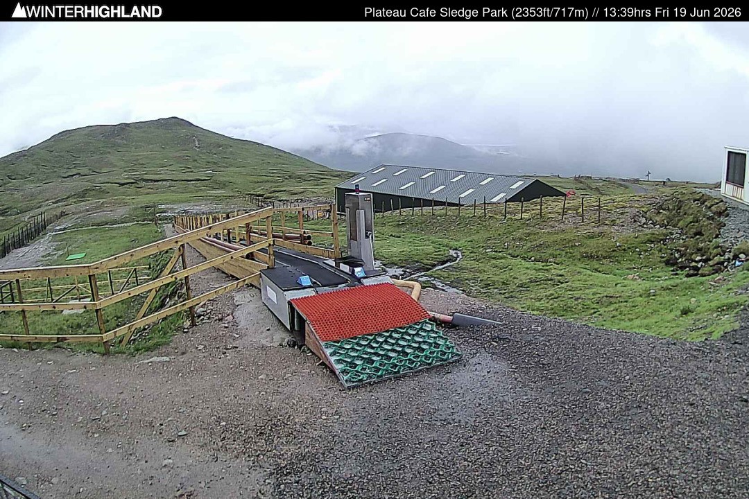 Archived image Webcam Glencoe Mountain (Scotland) - Plateau Cafe
