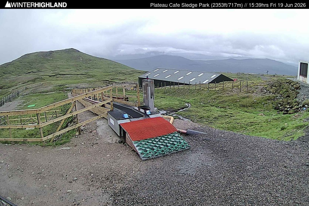 Archived image Webcam Glencoe Mountain (Scotland) - Plateau Cafe