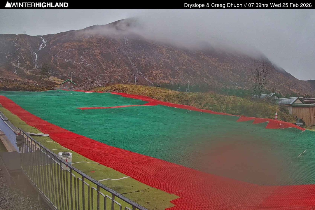 Archiv Foto Webcam Glencoe Mountain - Trocken-Skipiste