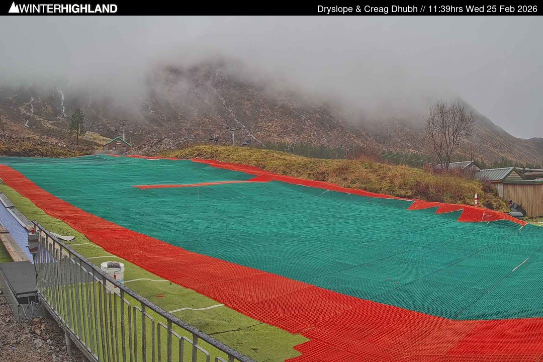 Archiv Foto Webcam Glencoe Mountain - Trocken-Skipiste