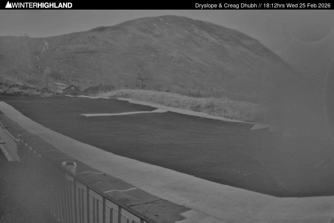 Archiv Foto Webcam Glencoe Mountain - Trocken-Skipiste