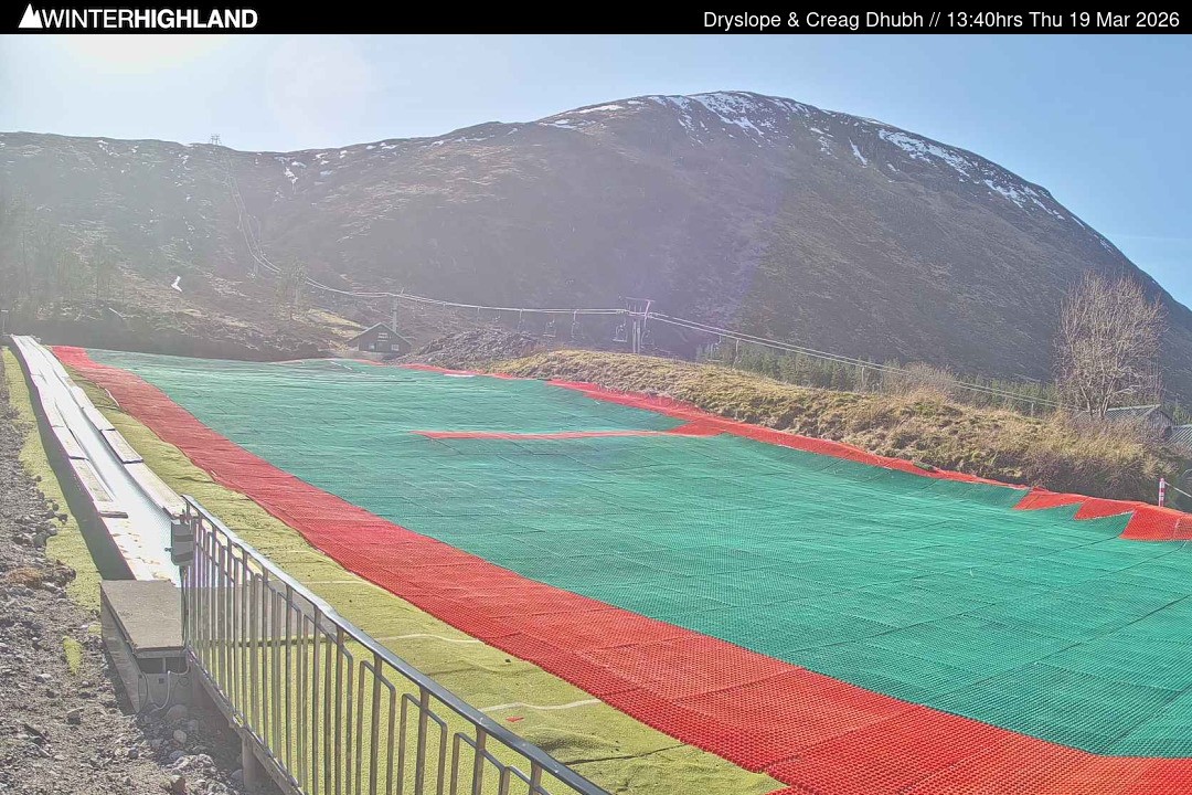 Archiv Foto Webcam Glencoe Mountain - Trocken-Skipiste