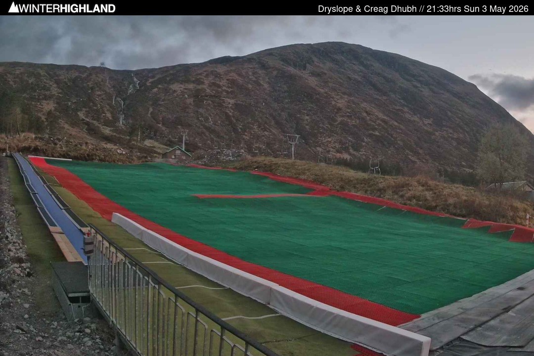 Archiv Foto Webcam Glencoe Mountain - Trocken-Skipiste