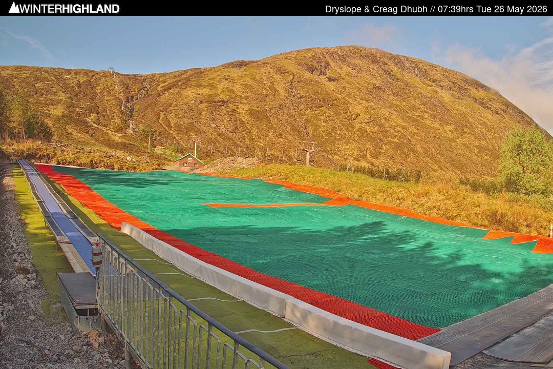 Archiv Foto Webcam Glencoe Mountain - Trocken-Skipiste