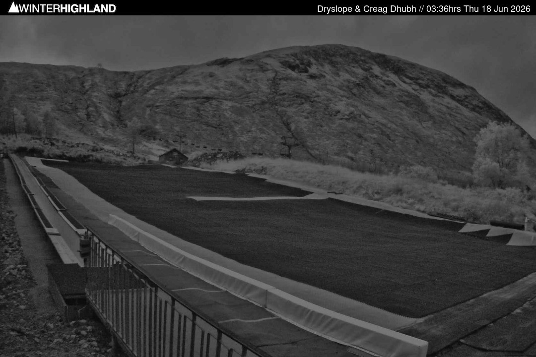 Archiv Foto Webcam Glencoe Mountain - Trocken-Skipiste