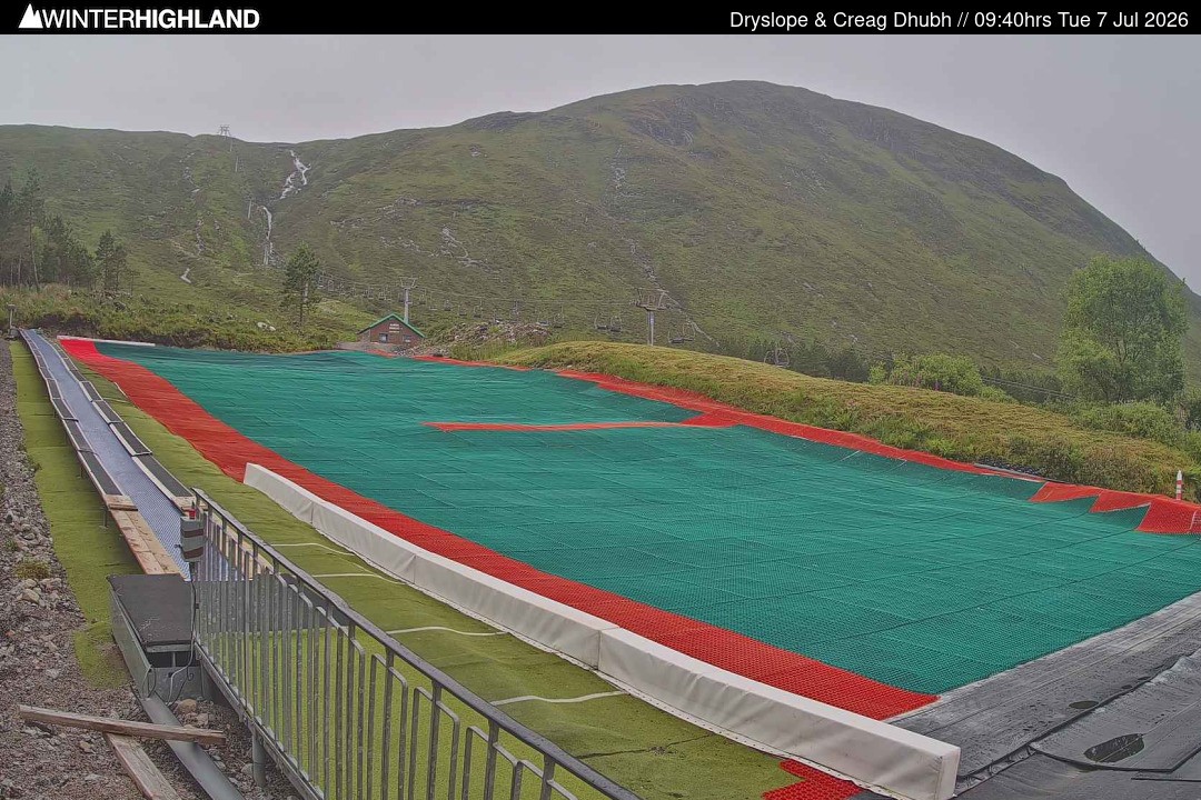 Archiv Foto Webcam Glencoe Mountain - Trocken-Skipiste