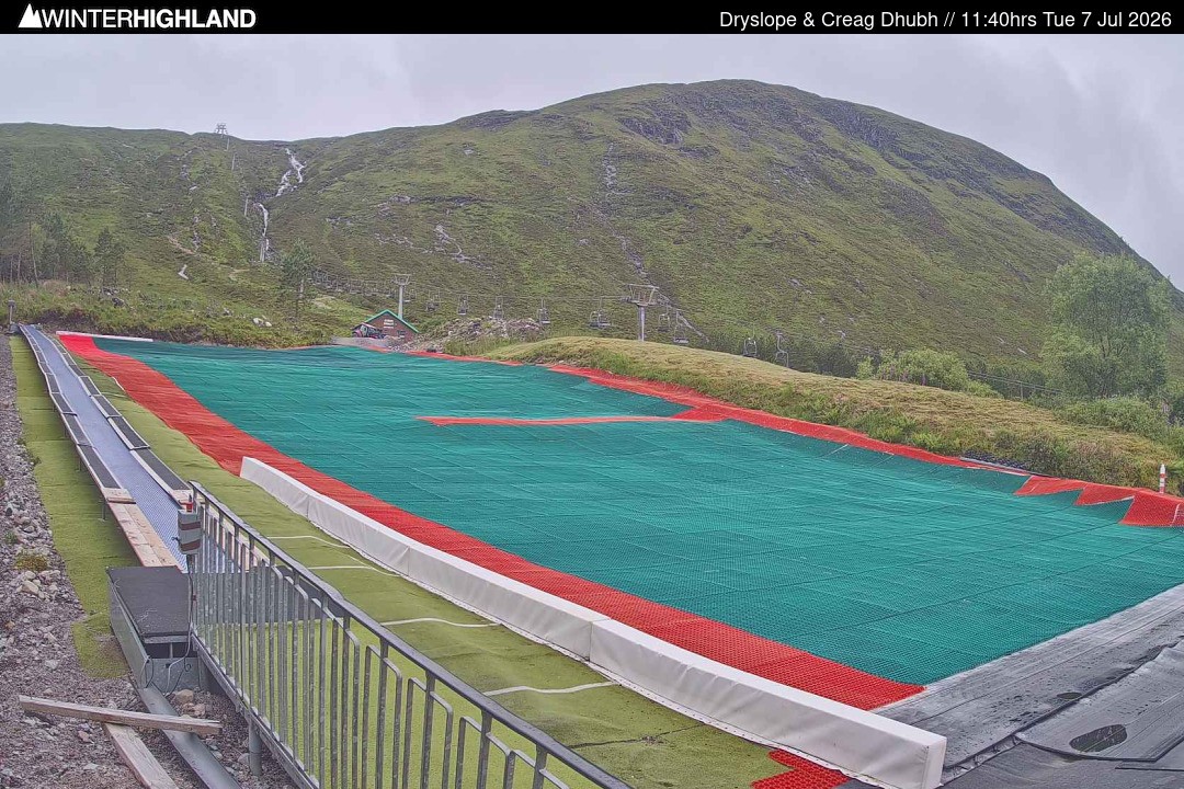 Archiv Foto Webcam Glencoe Mountain - Trocken-Skipiste