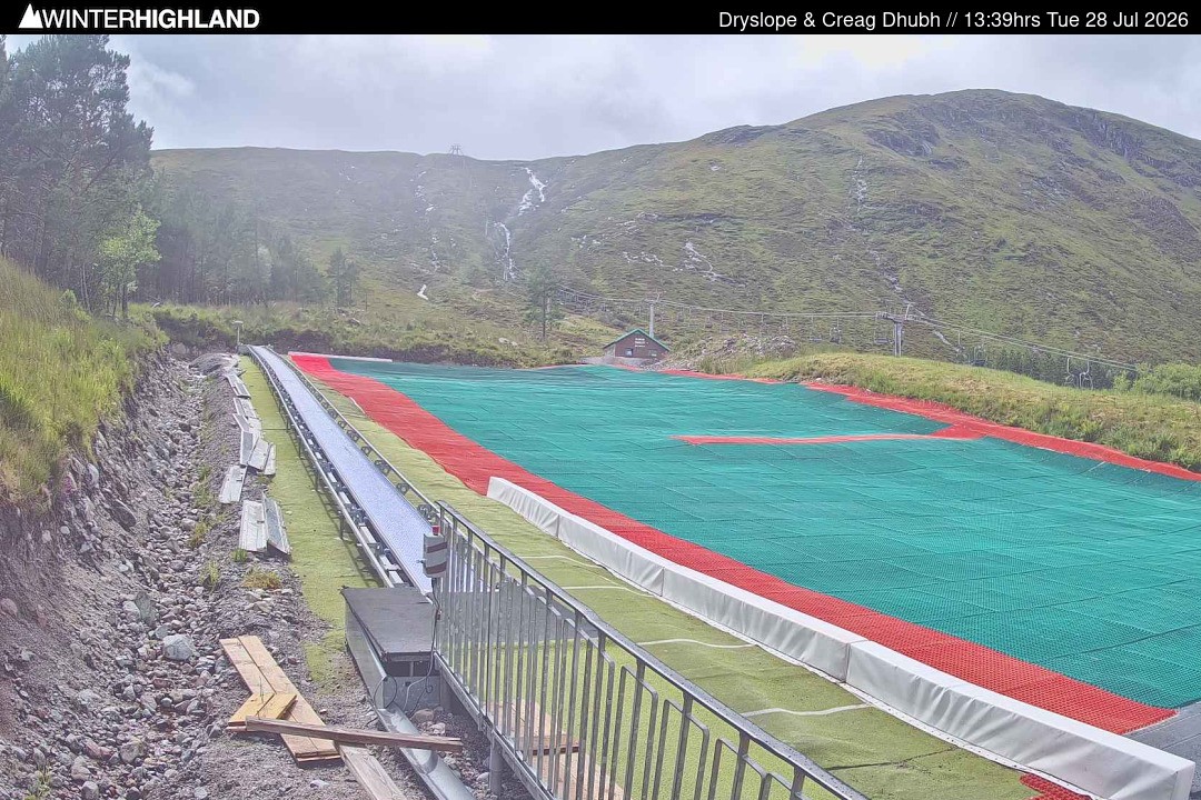 Archiv Foto Webcam Glencoe Mountain - Trocken-Skipiste