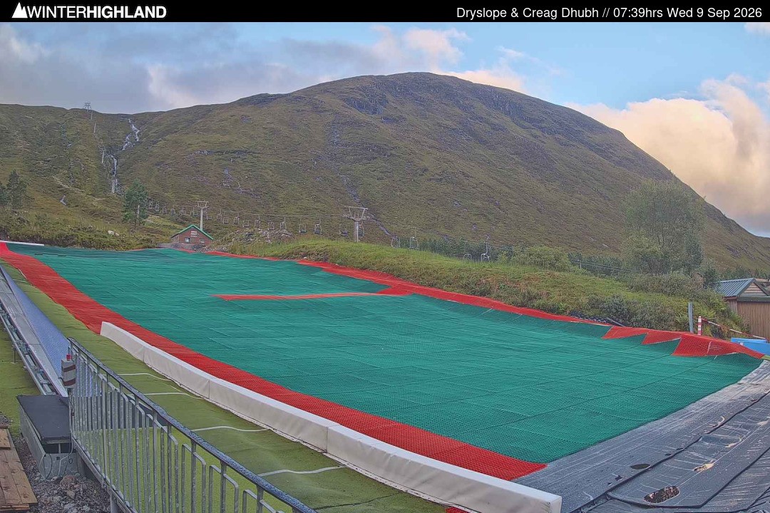 Archiv Foto Webcam Glencoe Mountain - Trocken-Skipiste
