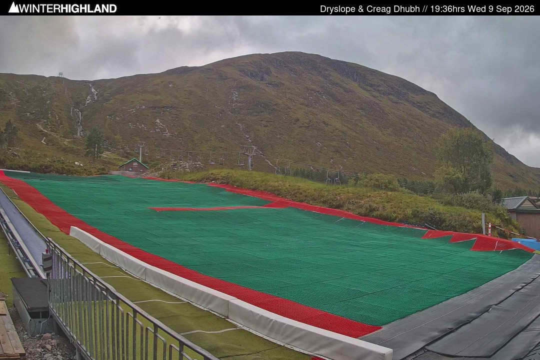 Archiv Foto Webcam Glencoe Mountain - Trocken-Skipiste