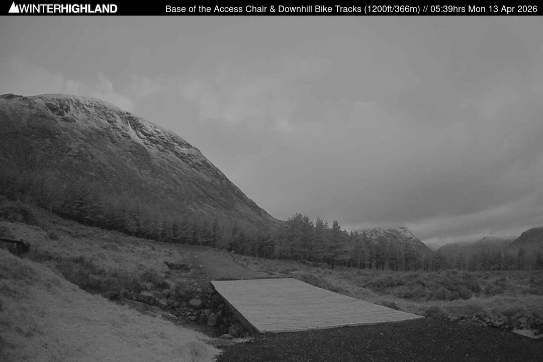 Archiv Foto Webcam Glencoe Mountain - Talstation - Cafe