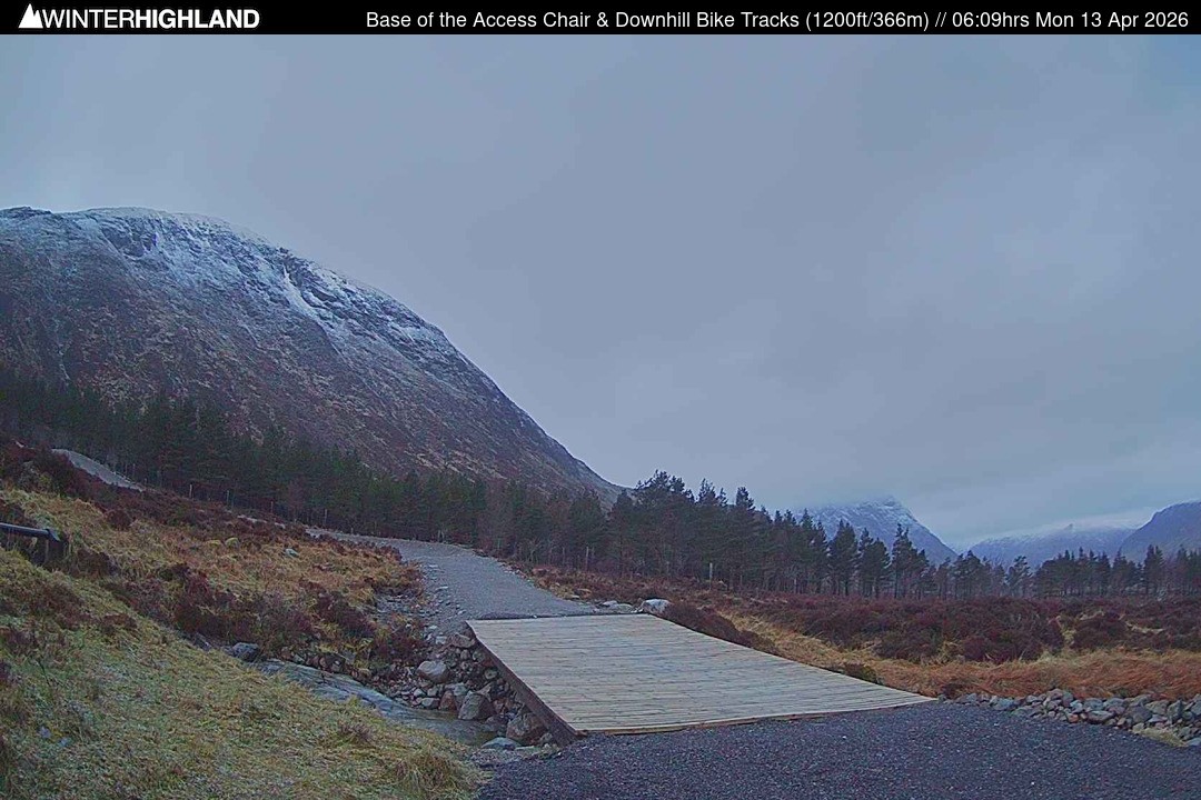 Archiv Foto Webcam Glencoe Mountain - Talstation - Cafe