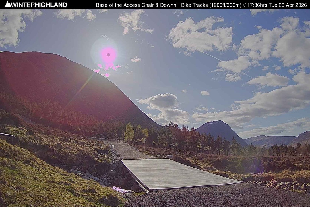 Archiv Foto Webcam Glencoe Mountain - Talstation - Cafe