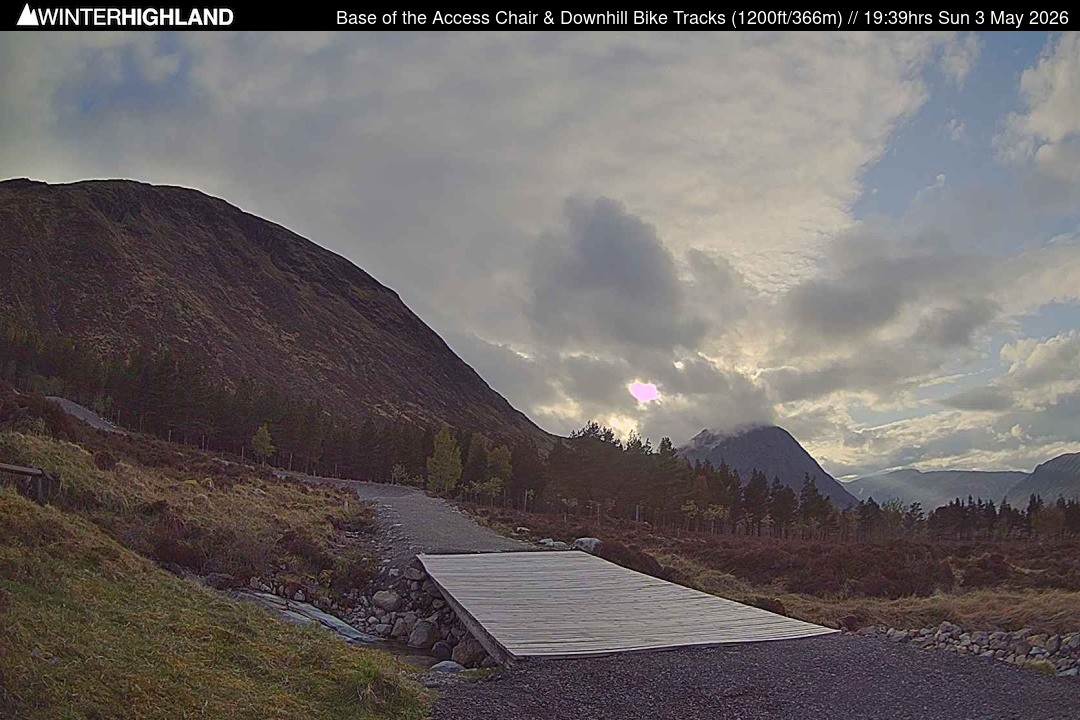 Archiv Foto Webcam Glencoe Mountain - Talstation - Cafe