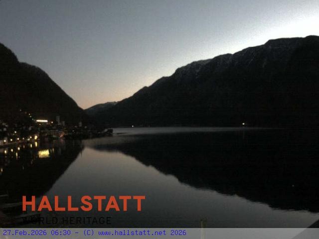 Archived image Webcam Hallstatt: Village and Lake