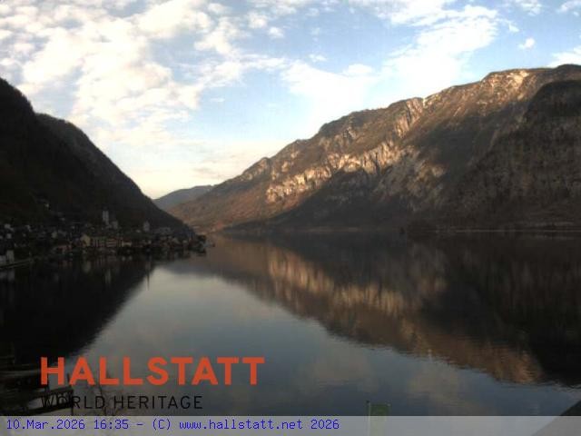 Archiv Foto Webcam Blick auf Hallstatt und den Hallstättersee