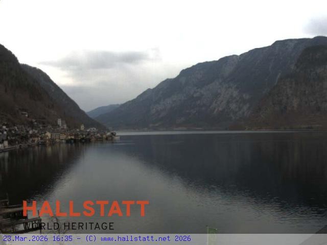Archiv Foto Webcam Blick auf Hallstatt und den Hallstättersee